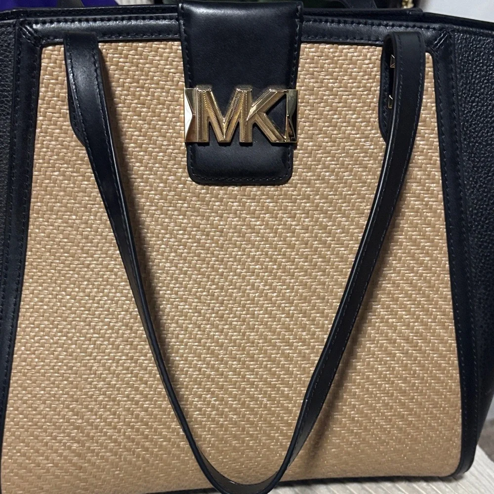Michael Kors Karlie Black and Tan Signature Tote - Picture 3 of 4